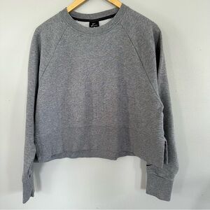 gray crop nike crewneck sweater loose fit size small